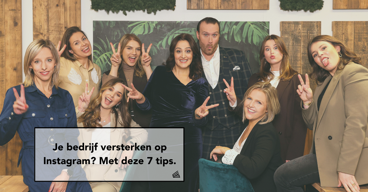Header van E-Volve met het team